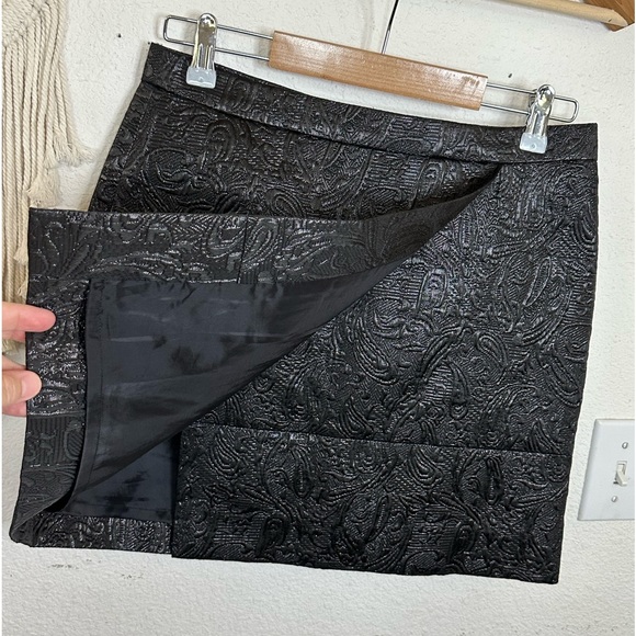 J. Crew jacquard print black faux wrap mini skirt size 2 - Picture 2 of 6